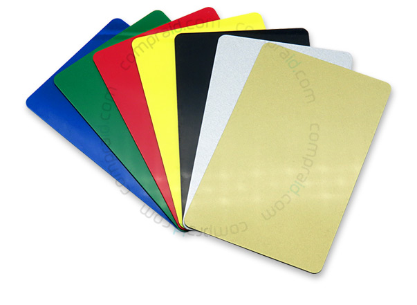 Tarjetas en PVC de colores para impresora de credenciales